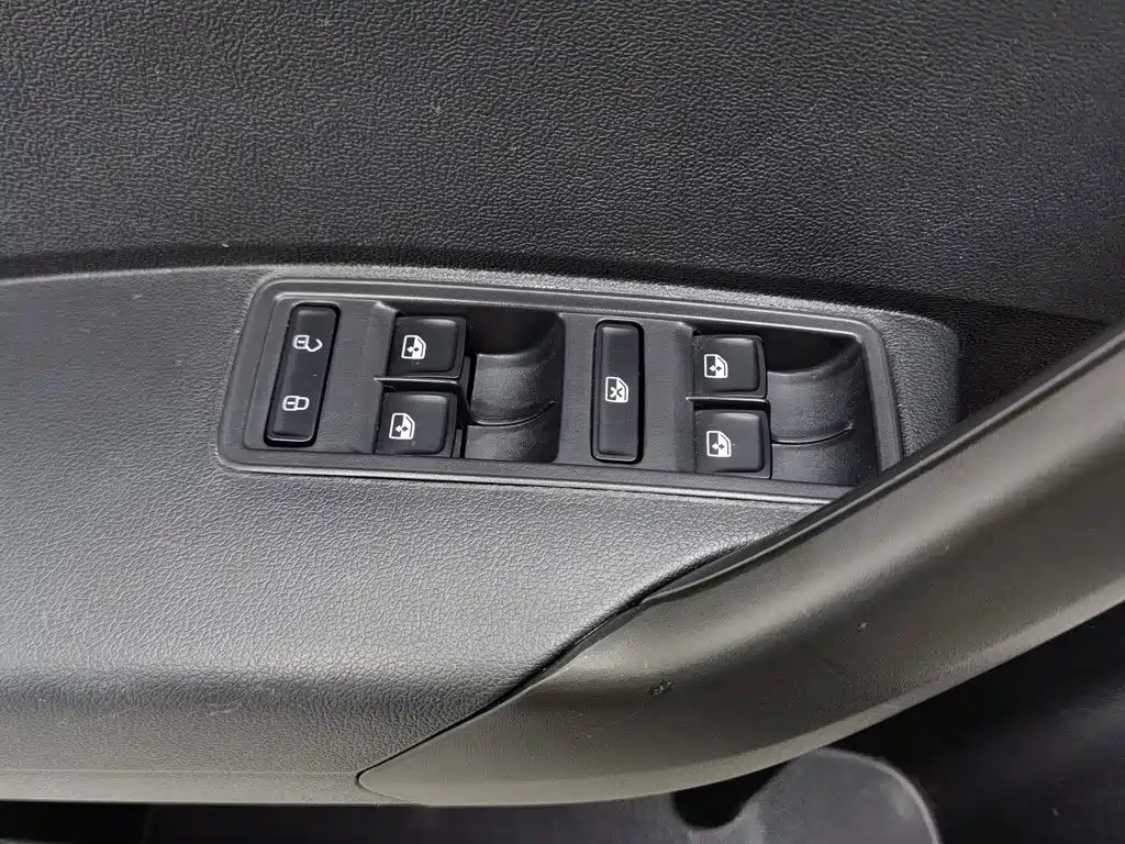 Skoda Rapid — миниатюра 9