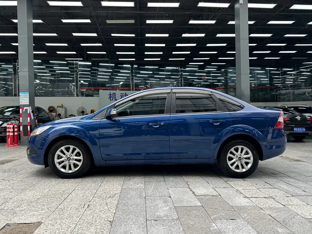 Ford Focus — миниатюра 16