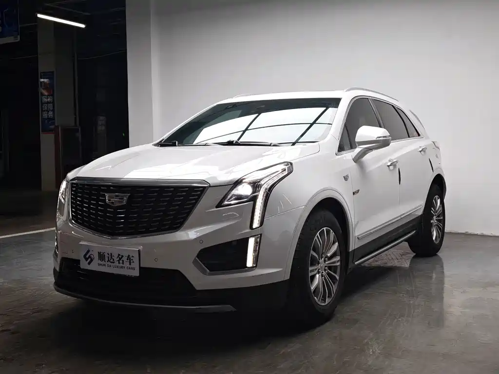 Купить Cadillac XT5