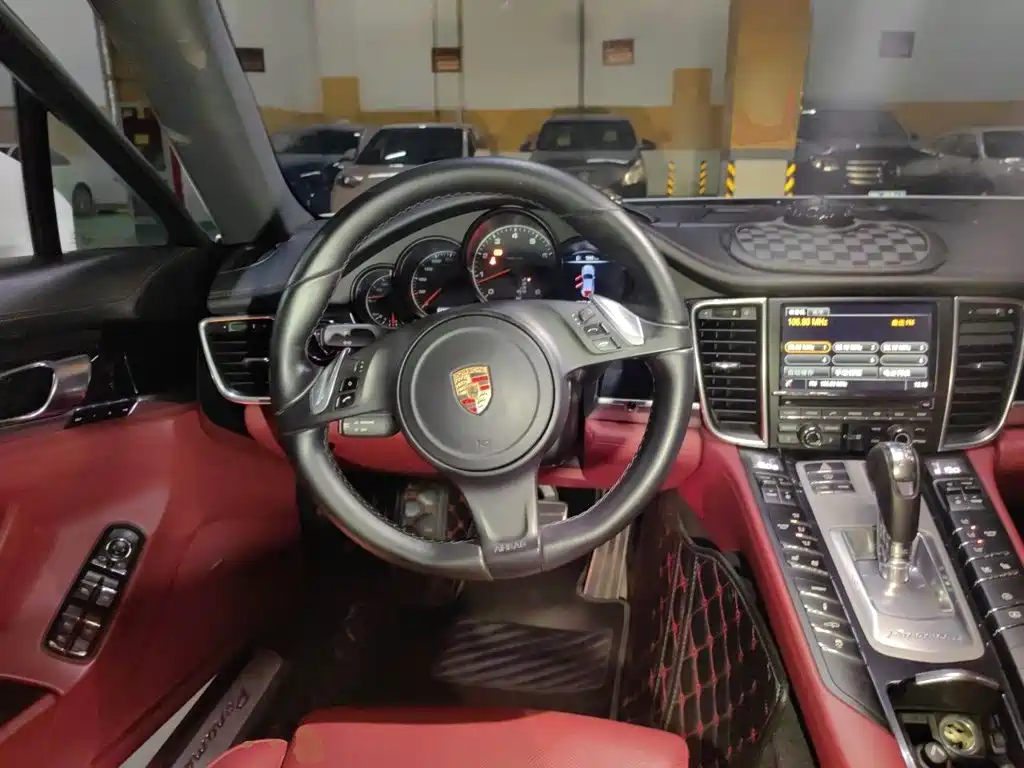 Porsche Panamera — миниатюра 6