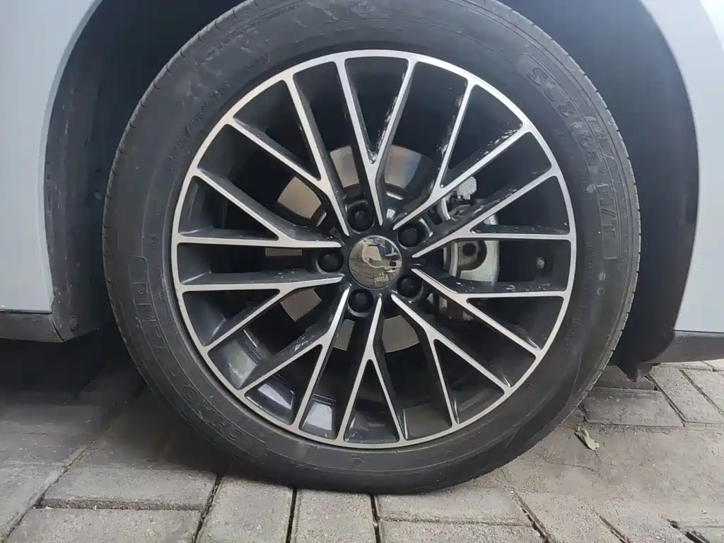 BYD Qin L — миниатюра 8