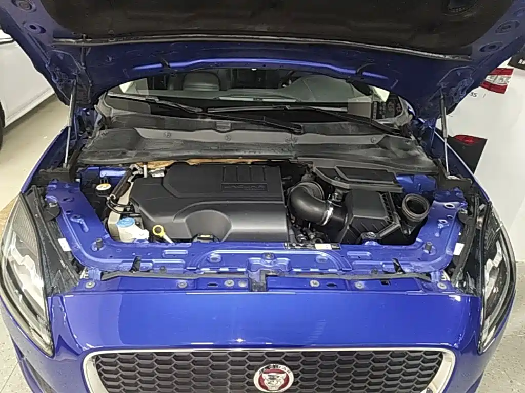 Jaguar E-PACE — миниатюра 20