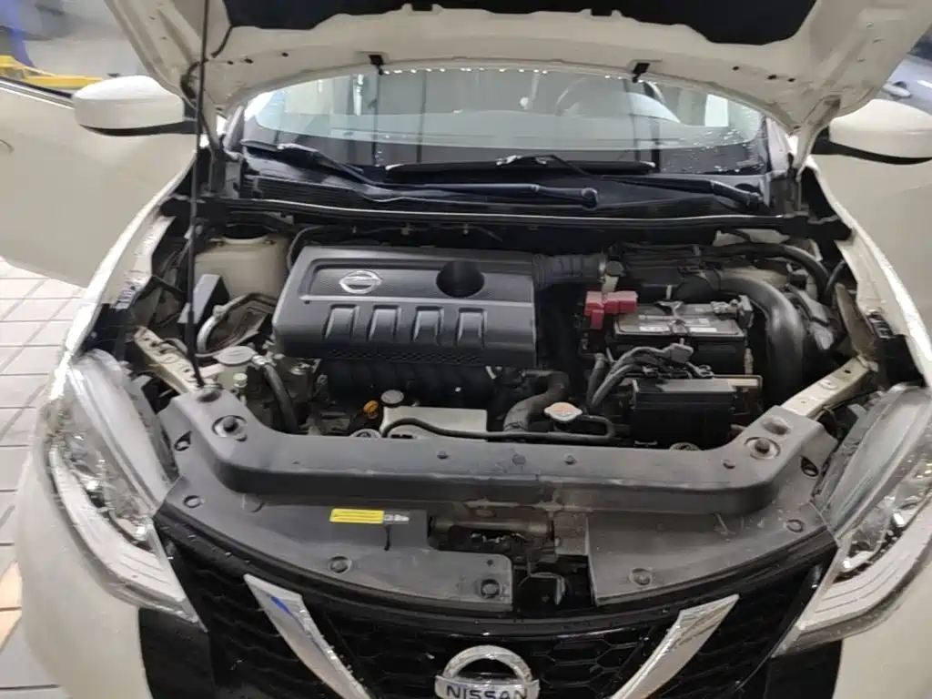 Nissan Tiida — миниатюра 11
