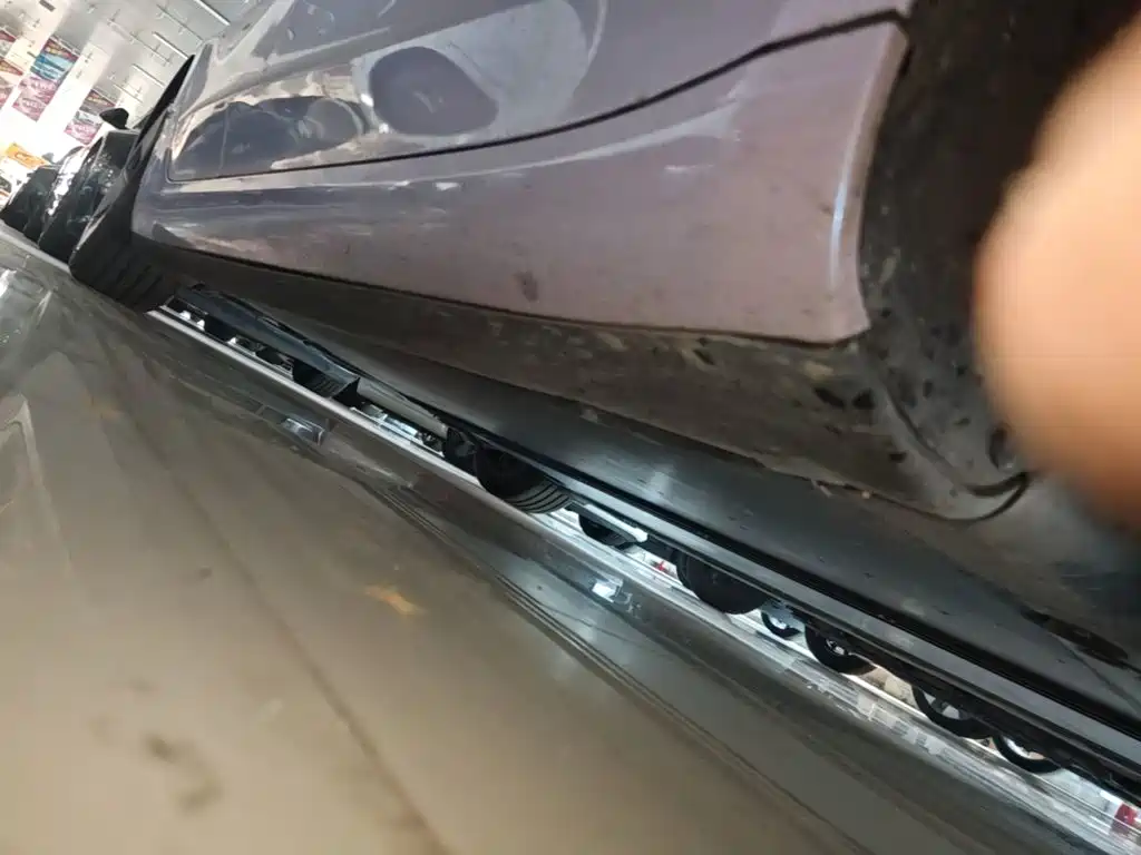 Tesla Model 3 — миниатюра 21