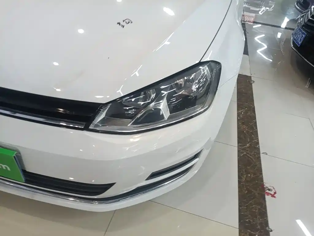 Volkswagen Golf — миниатюра 24