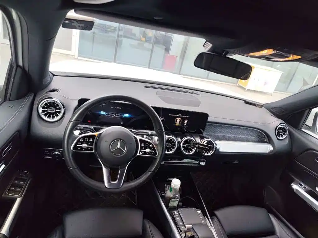 Mercedes-Benz GLB — миниатюра 5