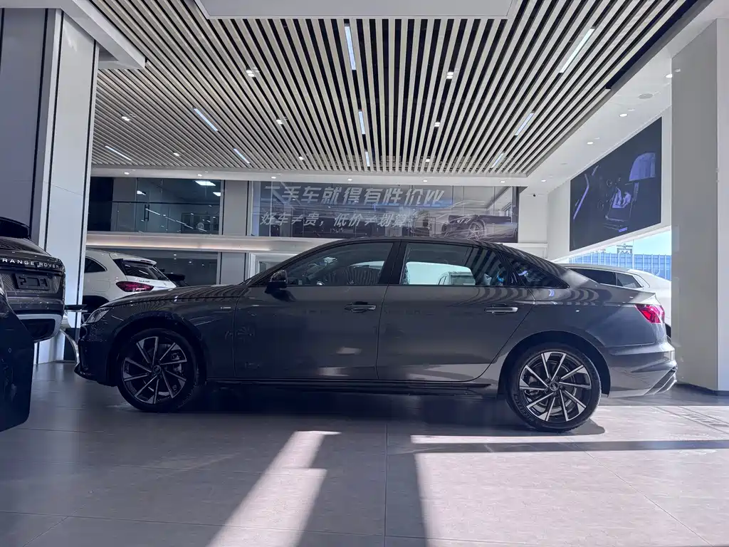 Audi A4L — миниатюра 3