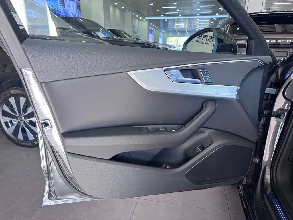 Audi A4L — миниатюра 6