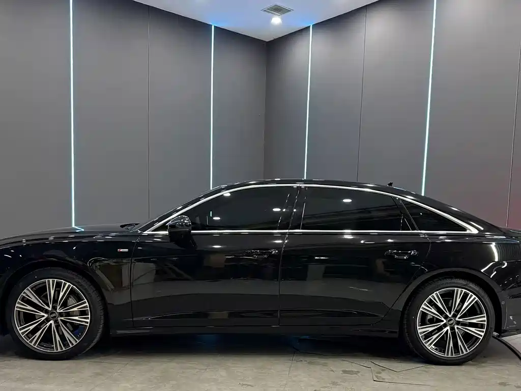 Audi A6L — миниатюра 5