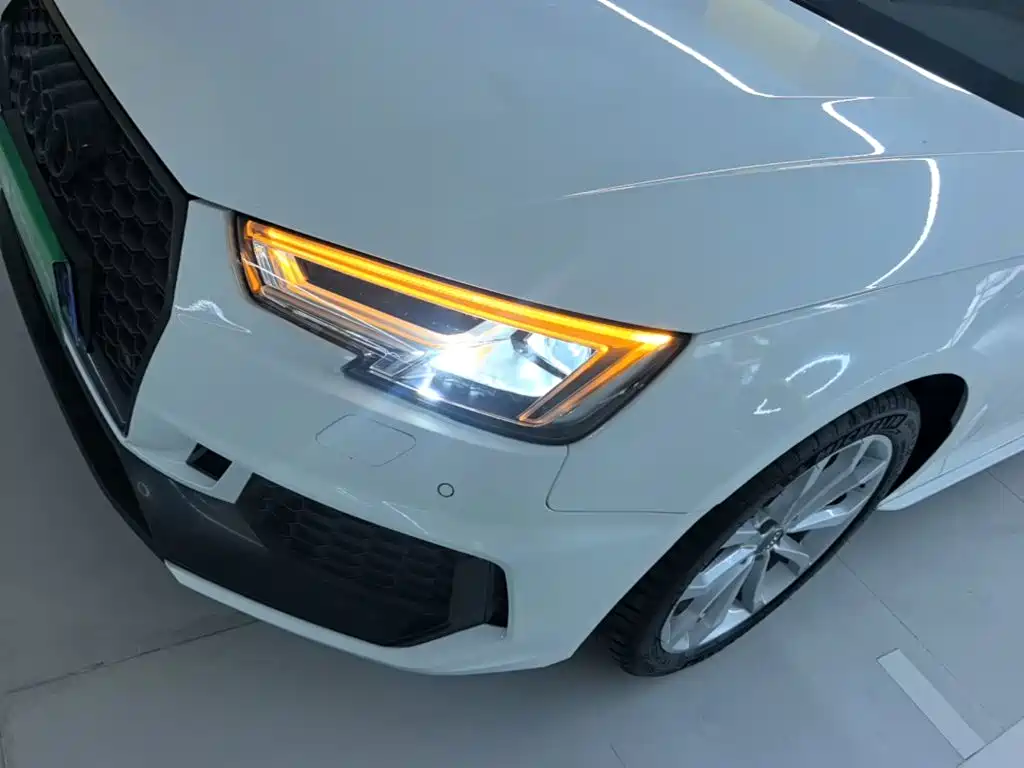 Audi A4L — миниатюра 24