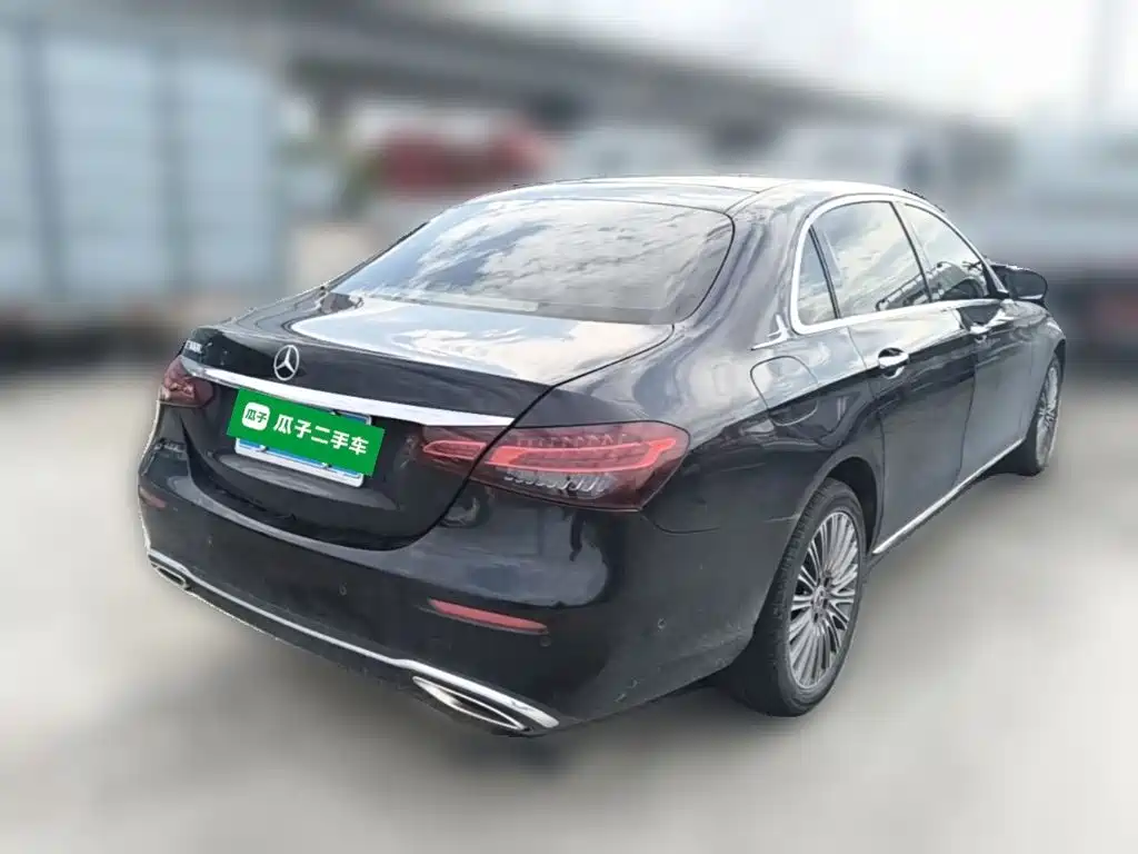 Mercedes-Benz E-Class — миниатюра 10