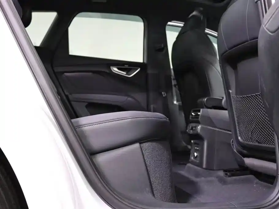 Audi Q4 e-tron 2024 40 e-tron