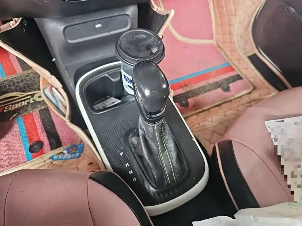 Roewe Clever — миниатюра 10