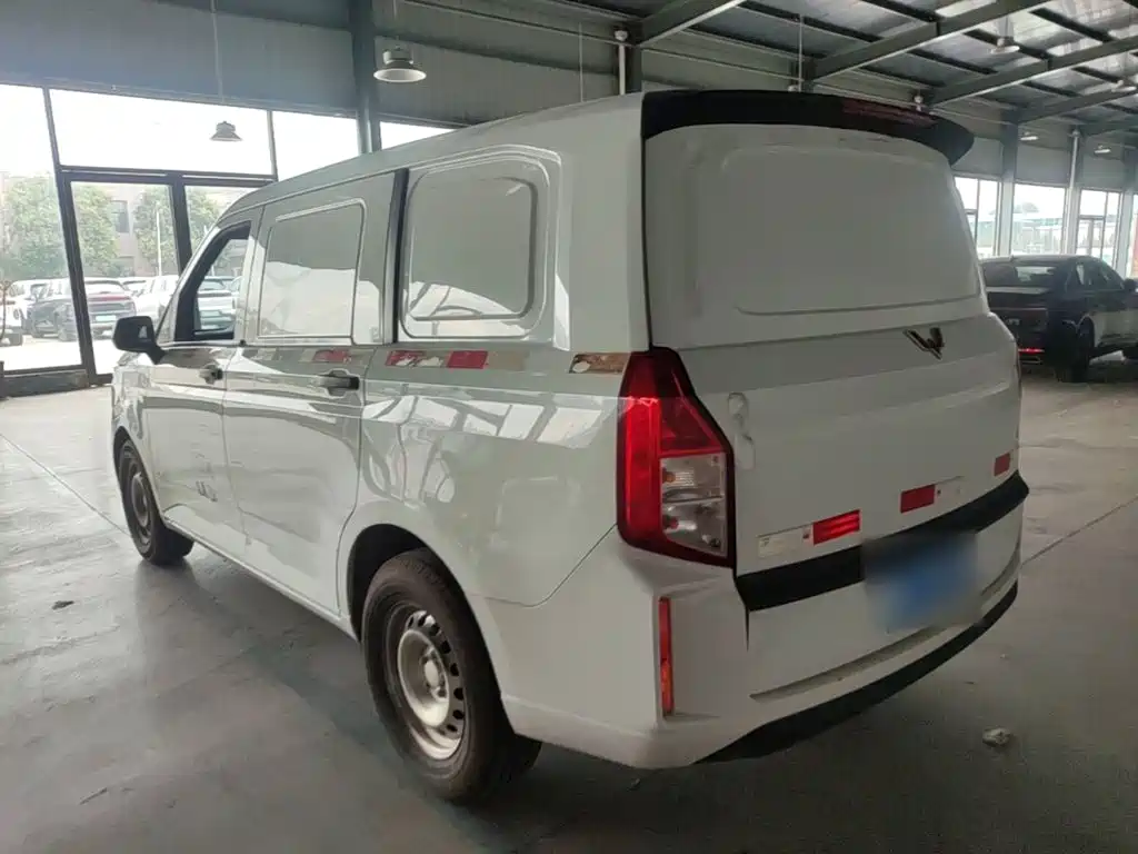 Wuling Hongguang PLUS — миниатюра 5