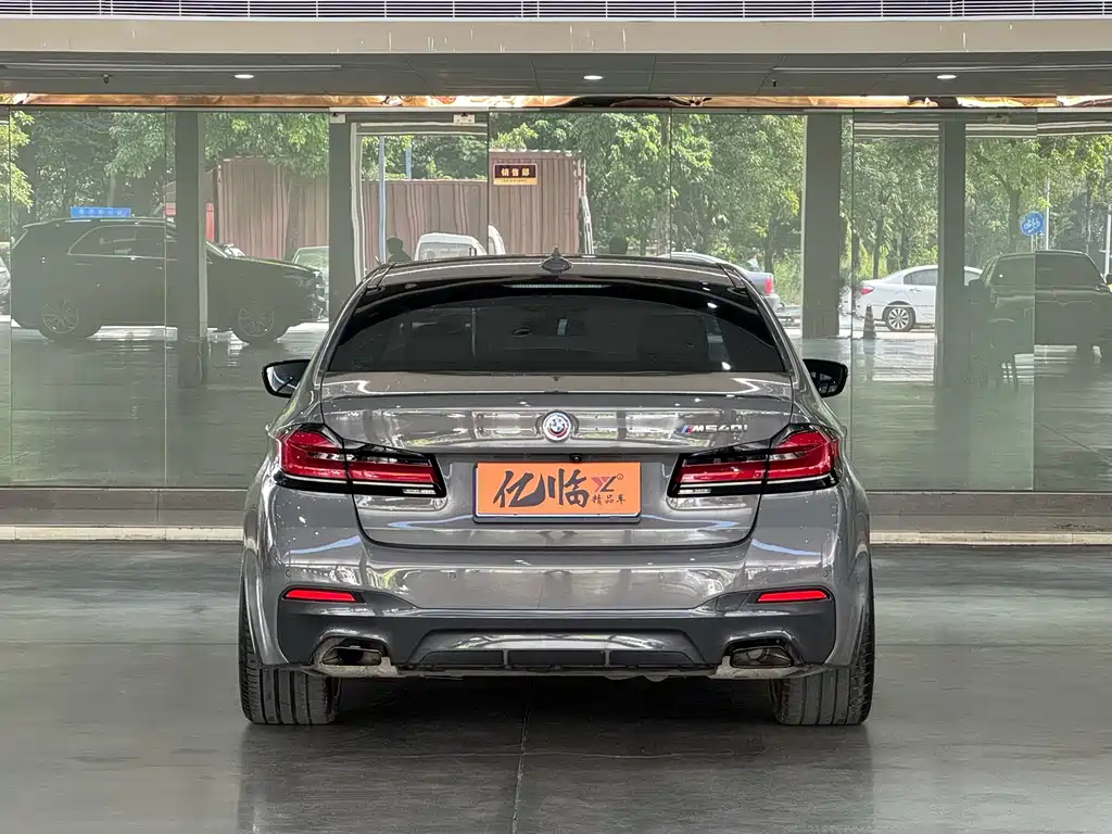 BMW 5 Series (Import) — миниатюра 17