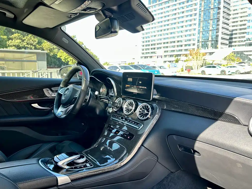 MERCEDES-BENZ GLC COUPE AMG