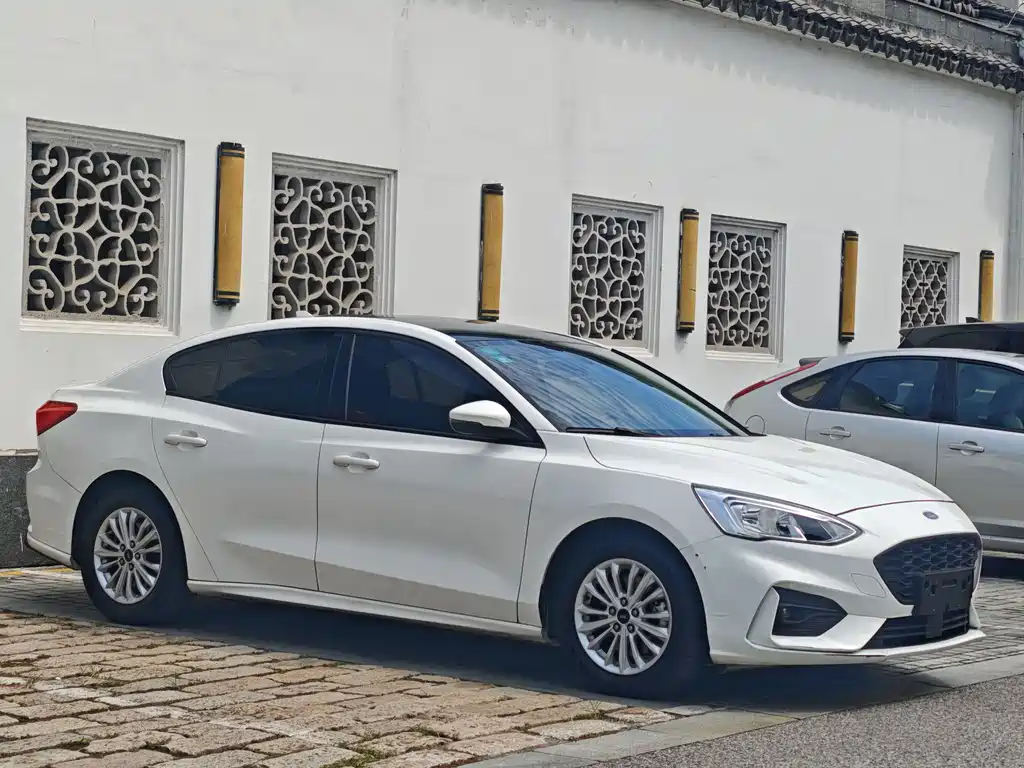 Ford Focus — миниатюра 3
