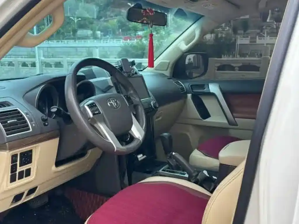 Toyota Prado — миниатюра 3