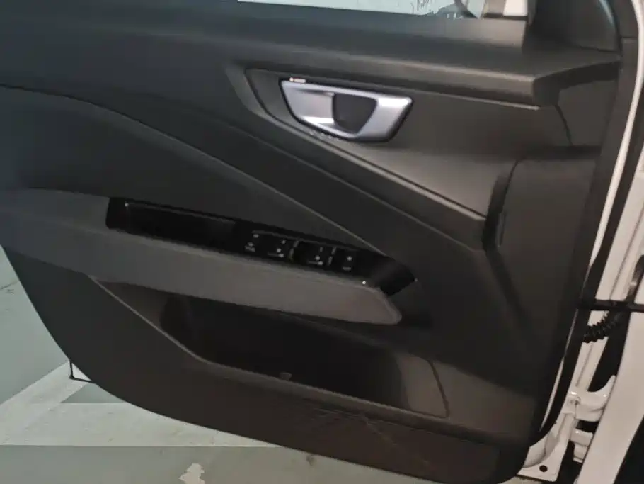 Wuling Xingchi — миниатюра 7