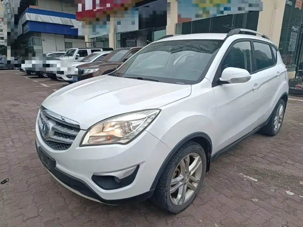Changan CS35 — миниатюра 2