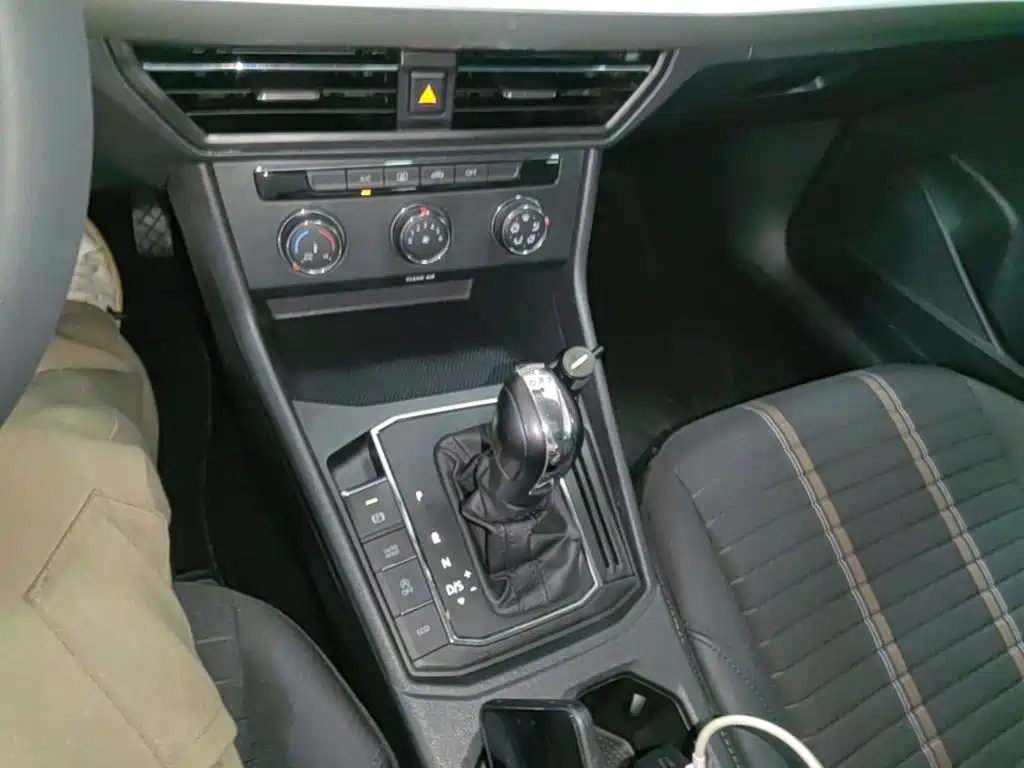 Volkswagen Lavida — миниатюра 14