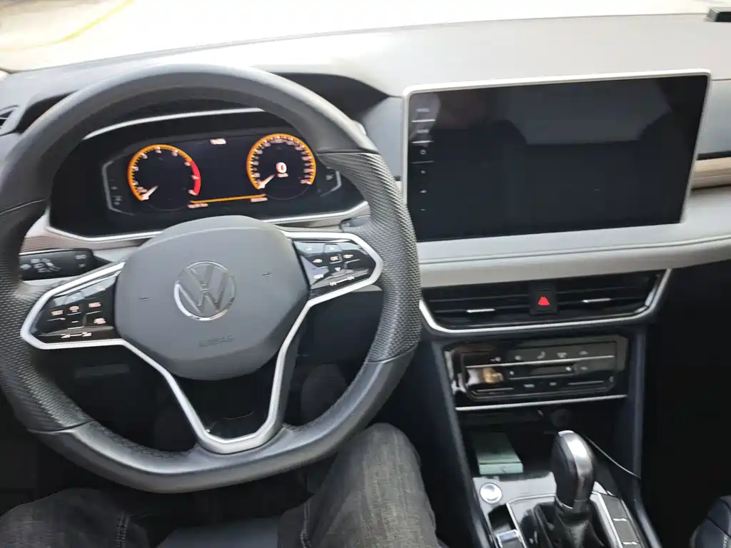 Volkswagen Tharu - фото 18