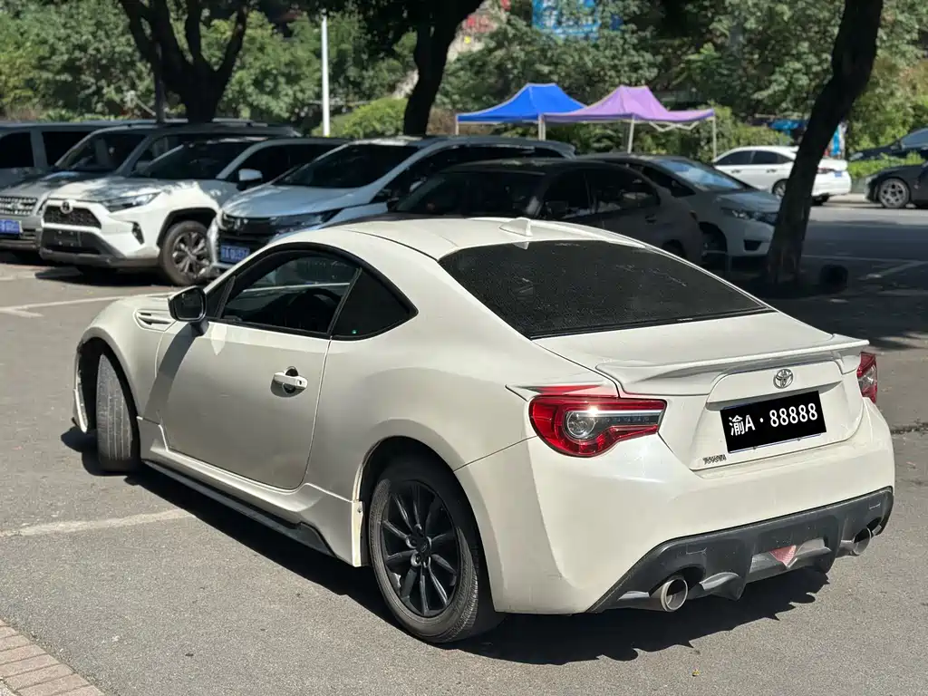 Toyota 86 — миниатюра 4