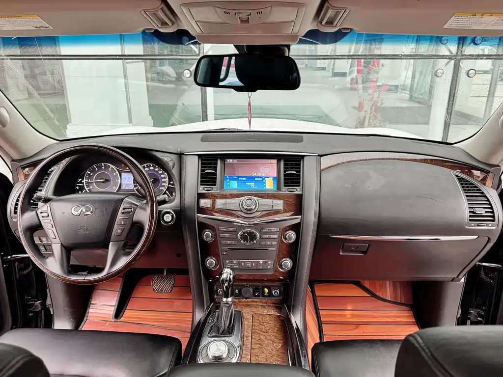 Infiniti QX — миниатюра 12