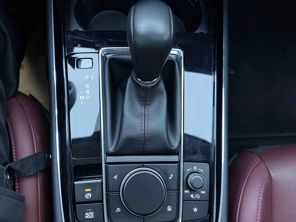 Mazda CX-30 — миниатюра 16