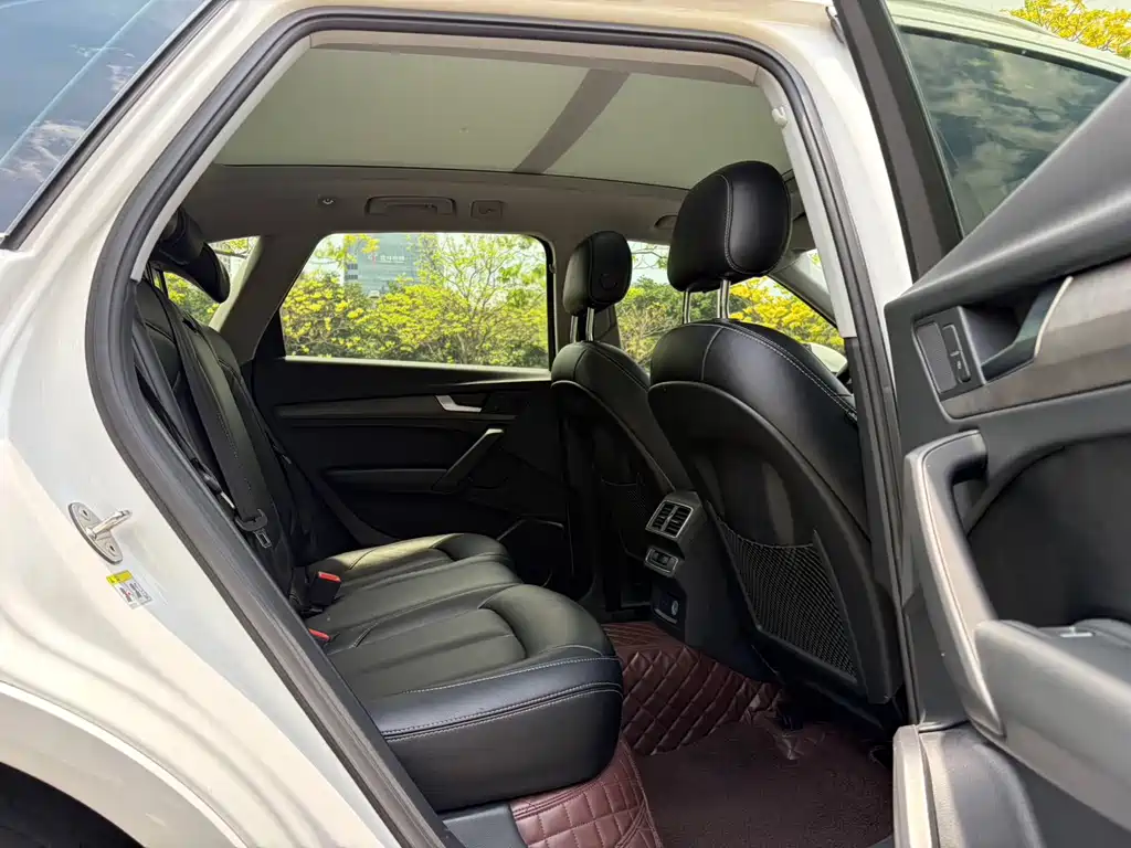 Audi Q5L — миниатюра 13