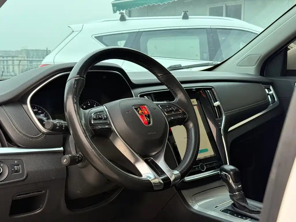 ROEWE RX5