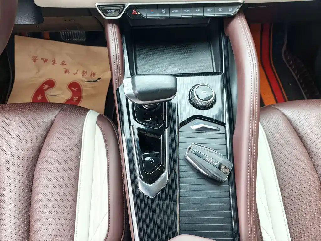 Geely Xingyue L — миниатюра 7