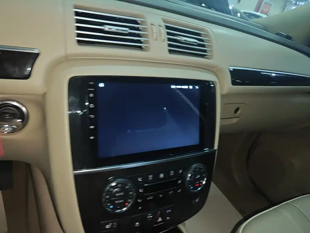 Mercedes-Benz R-Class — миниатюра 13