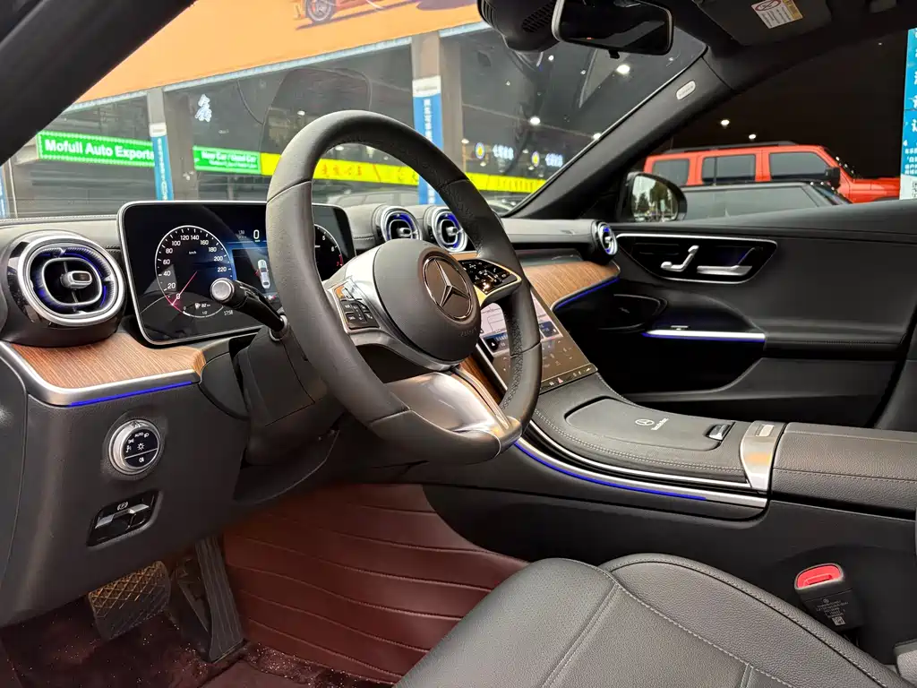 Mercedes-Benz C-Class — миниатюра 5