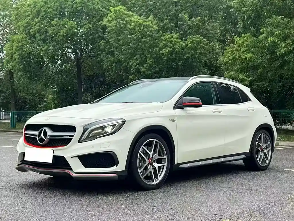 Mercedes-Benz GLA AMG — миниатюра 2