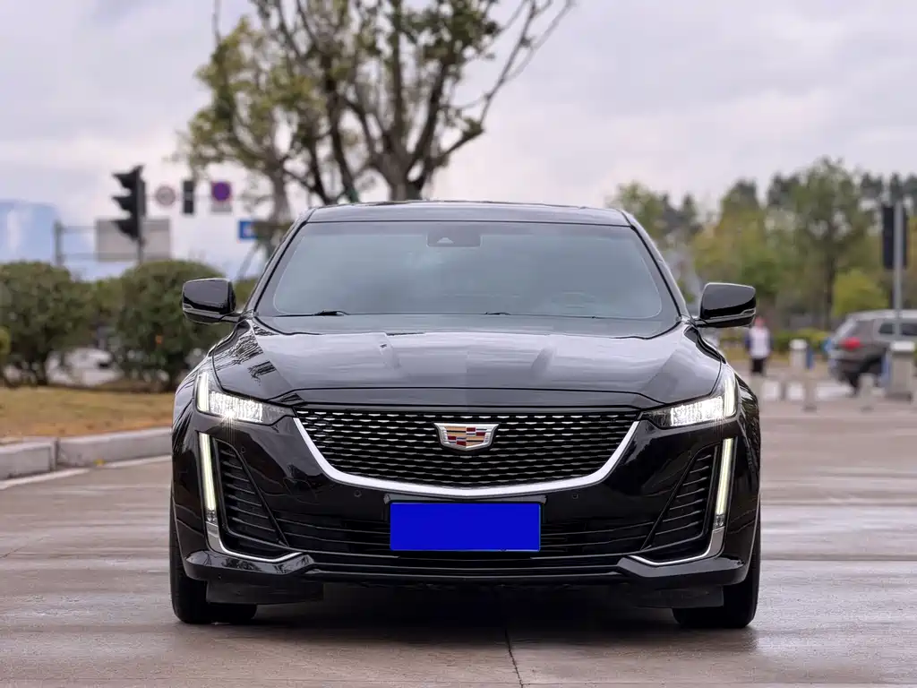 Cadillac CT5 — миниатюра 2