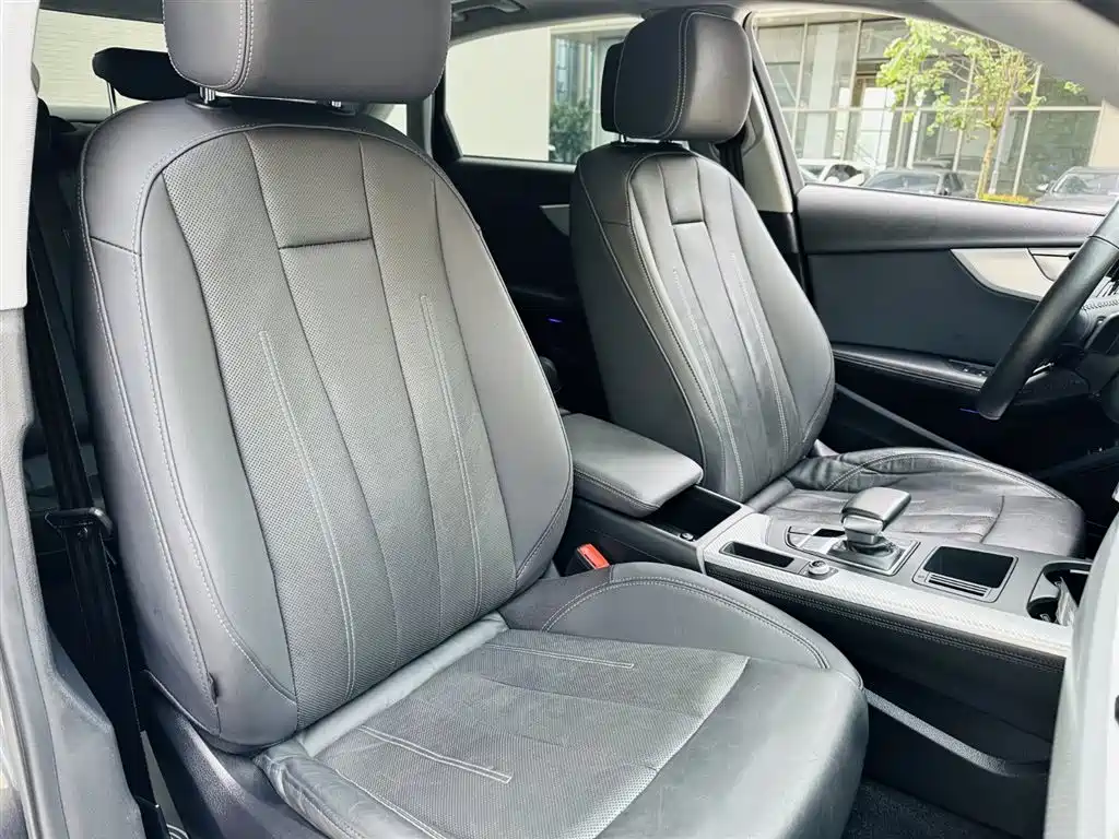 Audi A4L 2020 40 TFSI Fashion