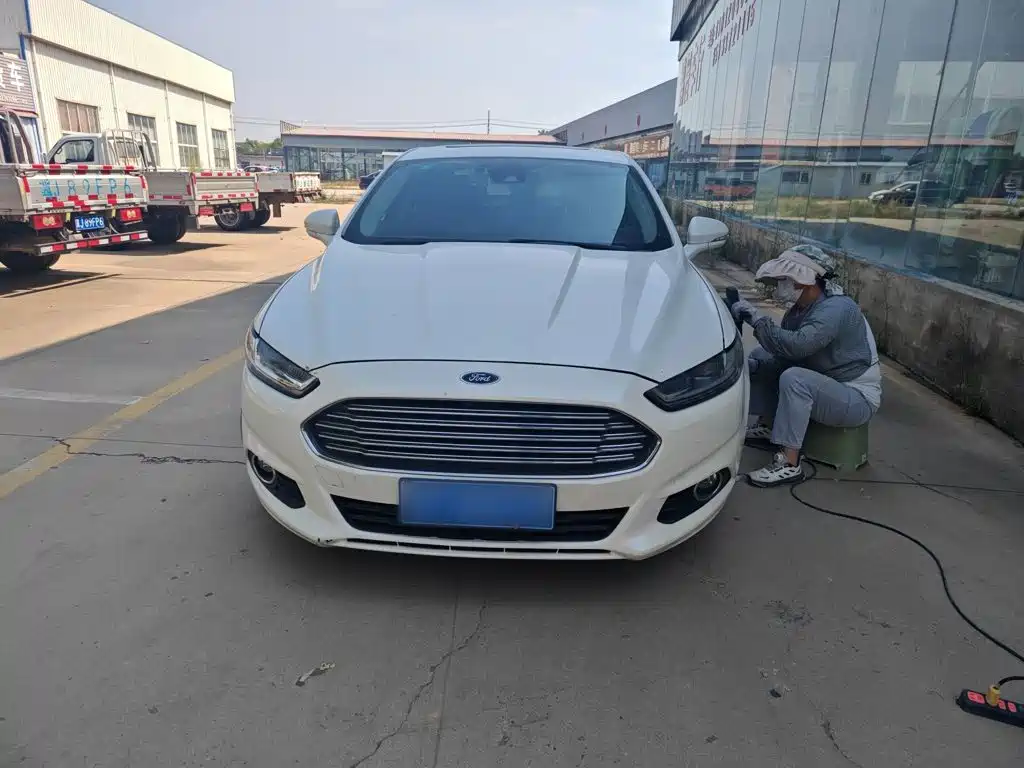 Ford Mondeo — миниатюра 26