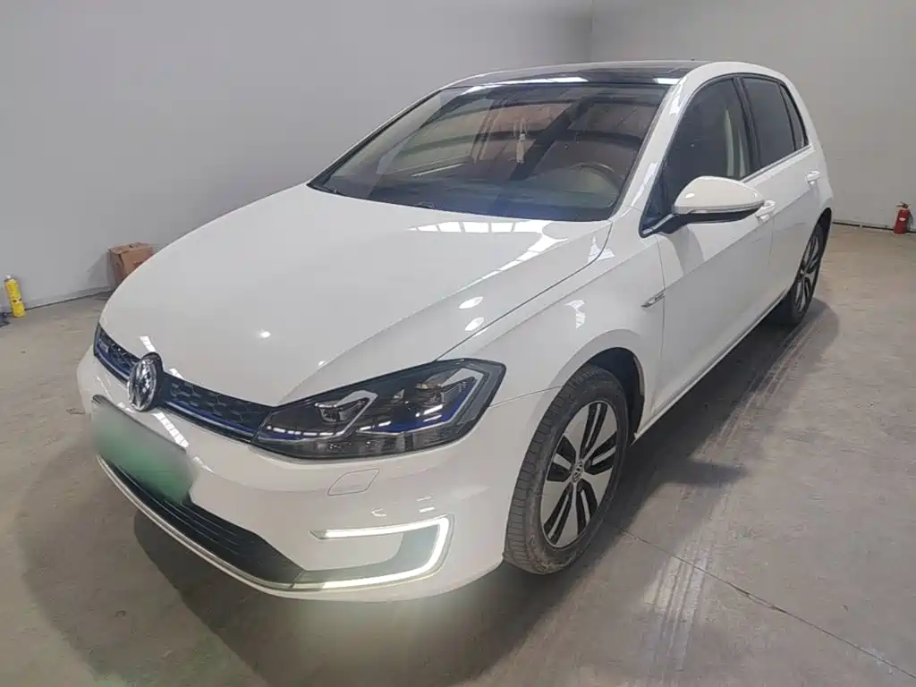 Volkswagen Golf EV — миниатюра 2