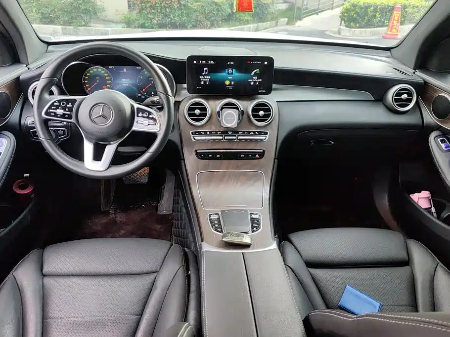 Mercedes-Benz GLC — миниатюра 12