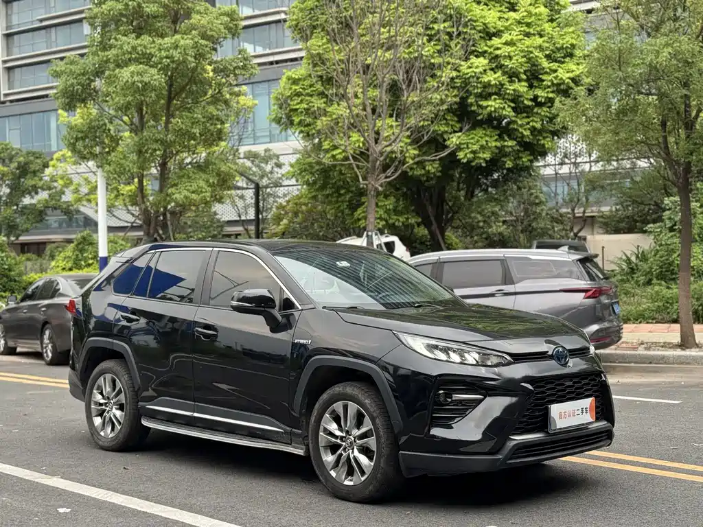 Toyota Wildlander — миниатюра 3