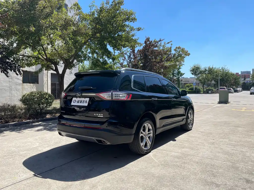 Ford Edge — миниатюра 4