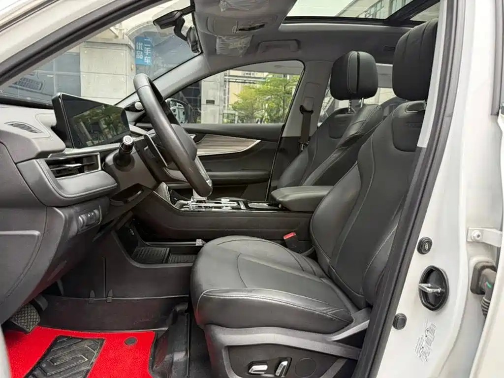 Chery Tiggo 8 PLUS — миниатюра 4