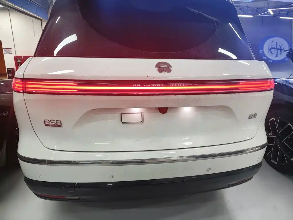 NIO ES8 — миниатюра 18