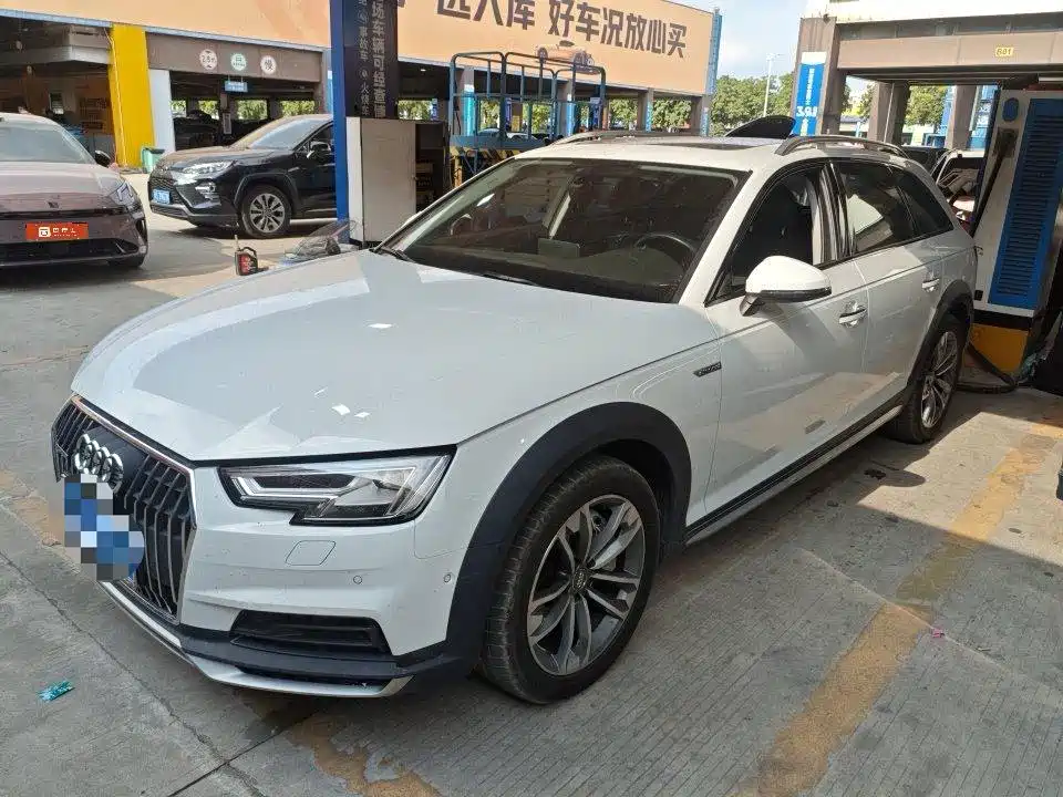 Audi A4 (Import)