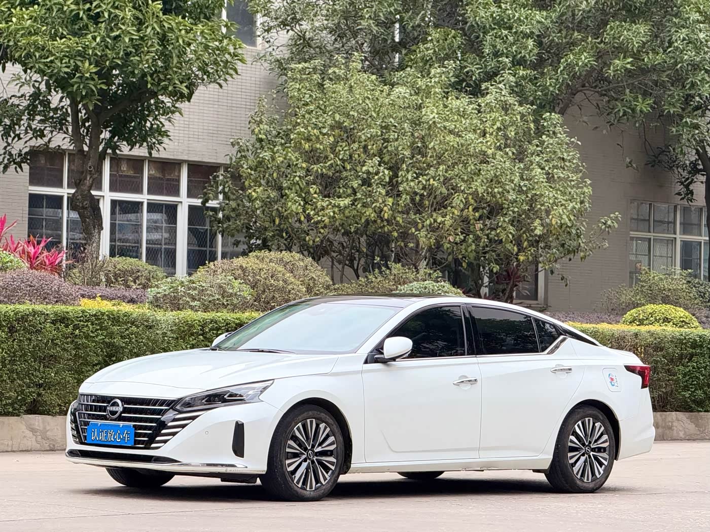 Nissan Teana 2.0 л 2023 г. Белый, пробег 20000 км