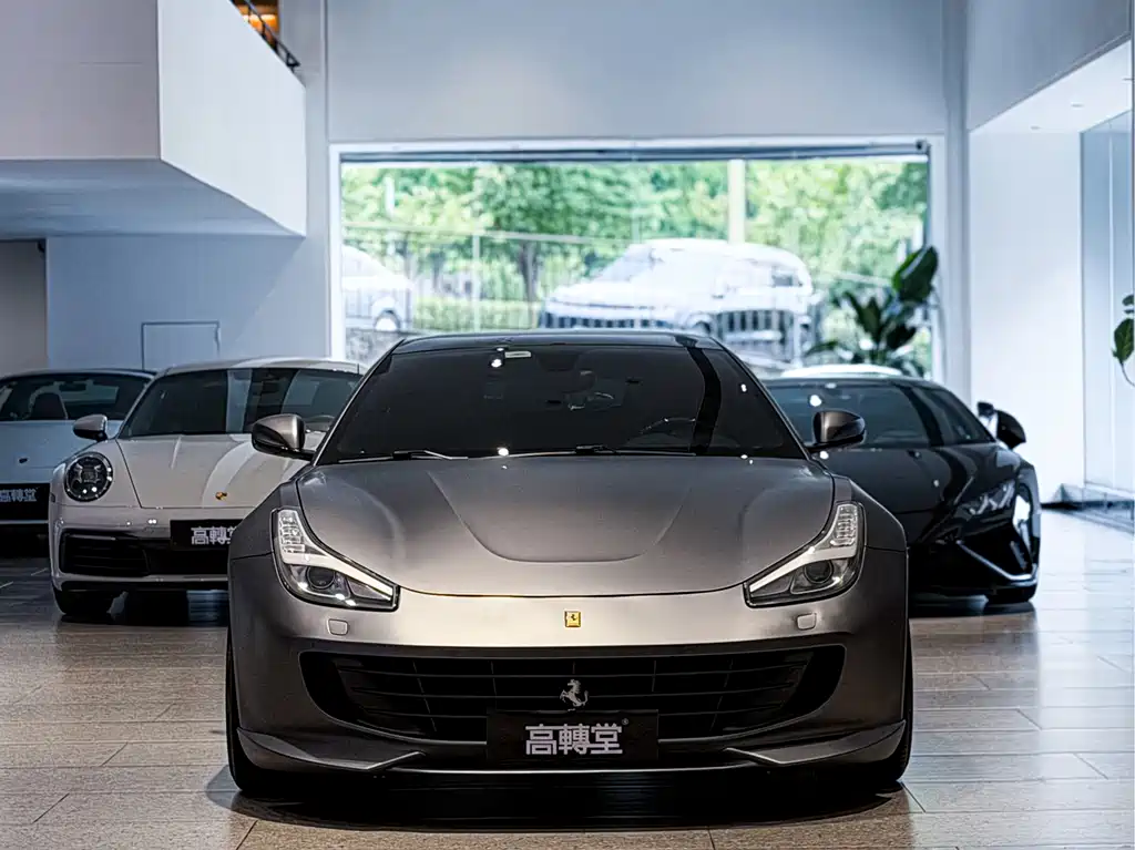Ferrari GTC4Lusso — миниатюра 2