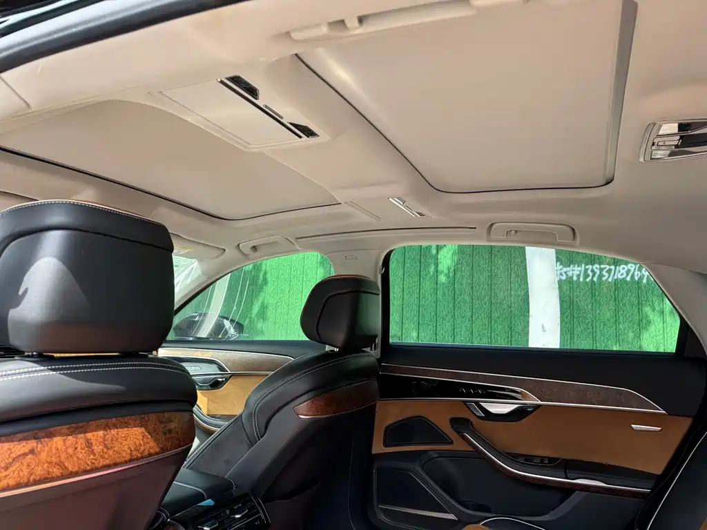 Audi A8 — миниатюра 13