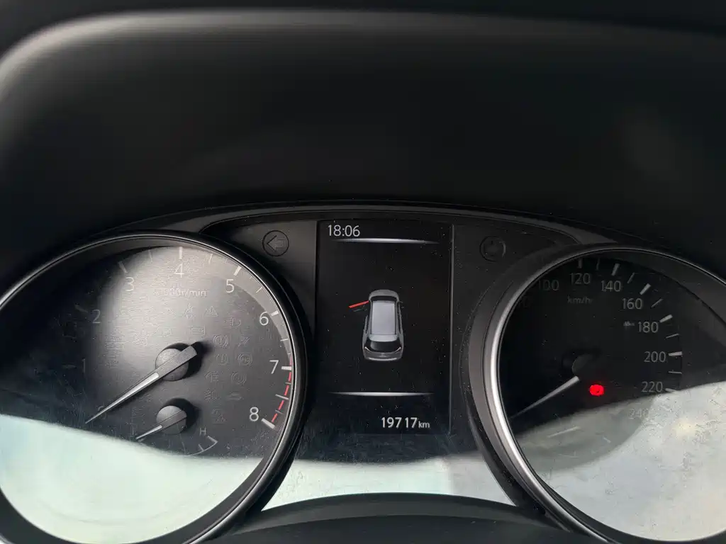 Nissan X-Trail — миниатюра 16