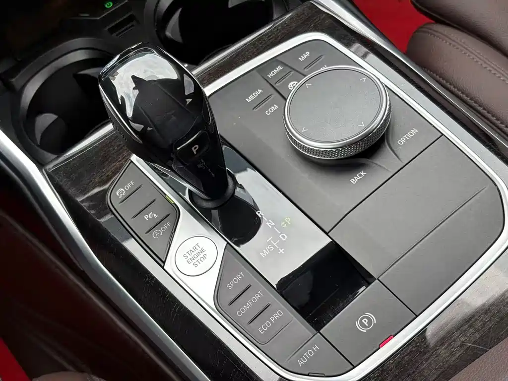 BMW 3 Series — миниатюра 7
